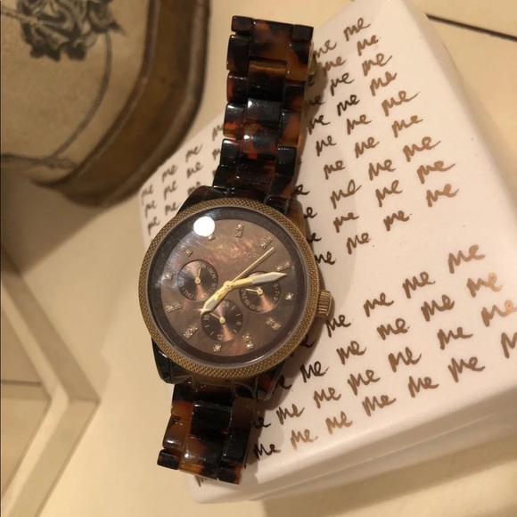 Michael Kors Watch - Picture 2 of 4